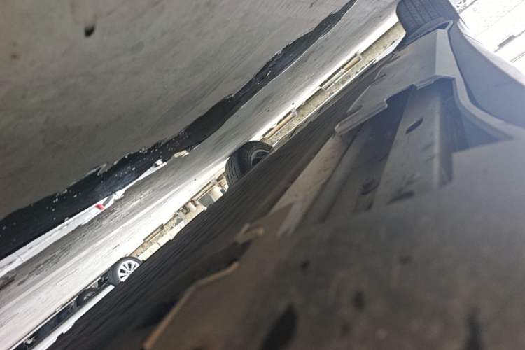 Used XPeng G6 2025 625 Long-Range Max Flagship Edition Chassis Front Right