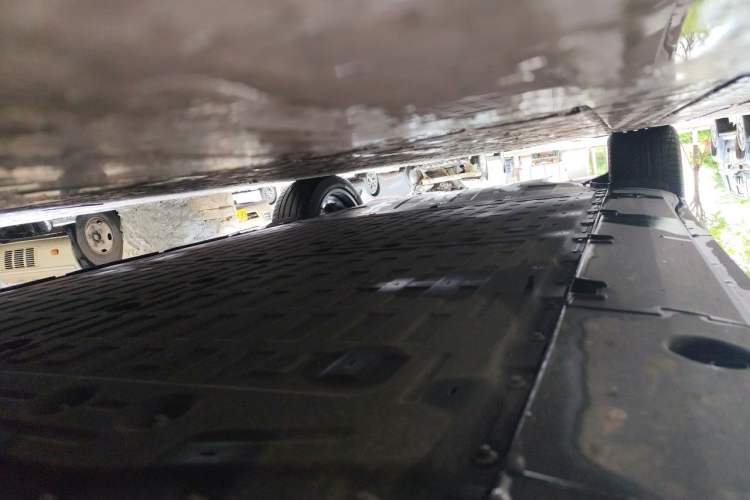 Used XPeng G6 2025 625 Long-Range Max Flagship Edition Chassis Front Right