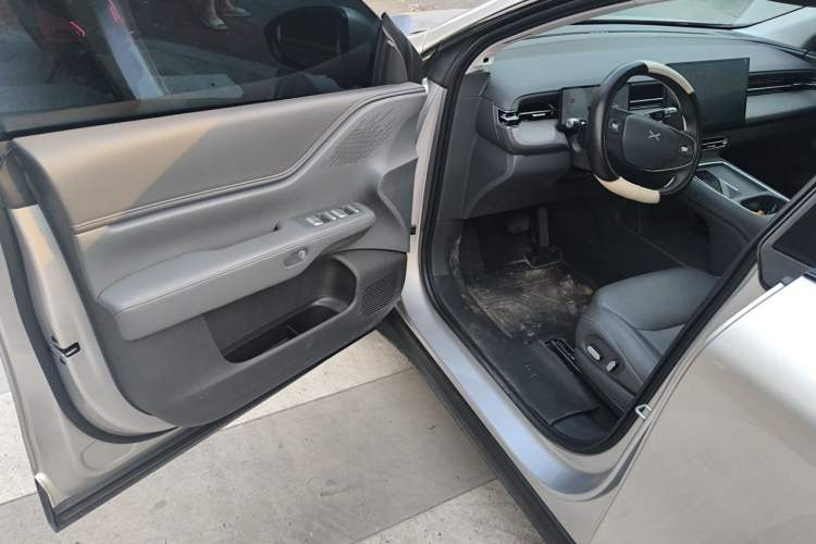 Used XPeng G6 2025 625 Long-Range Max Tech Edition Driver Seat