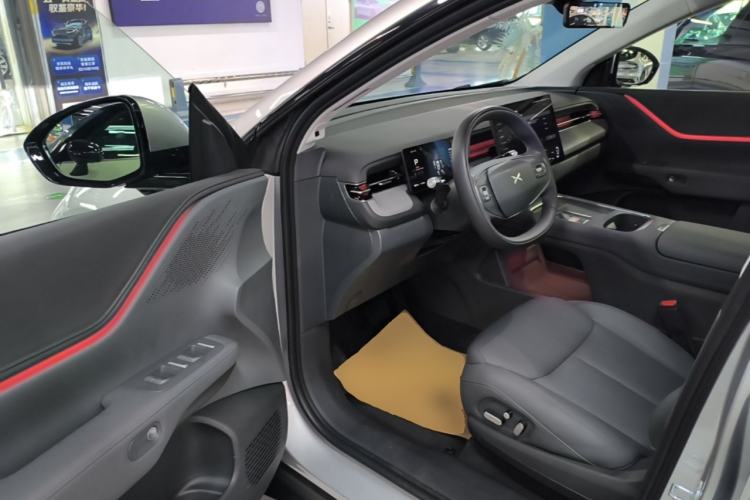 Used XPeng G6 2025 625 Long-Range Max Flagship Edition Driver Seat