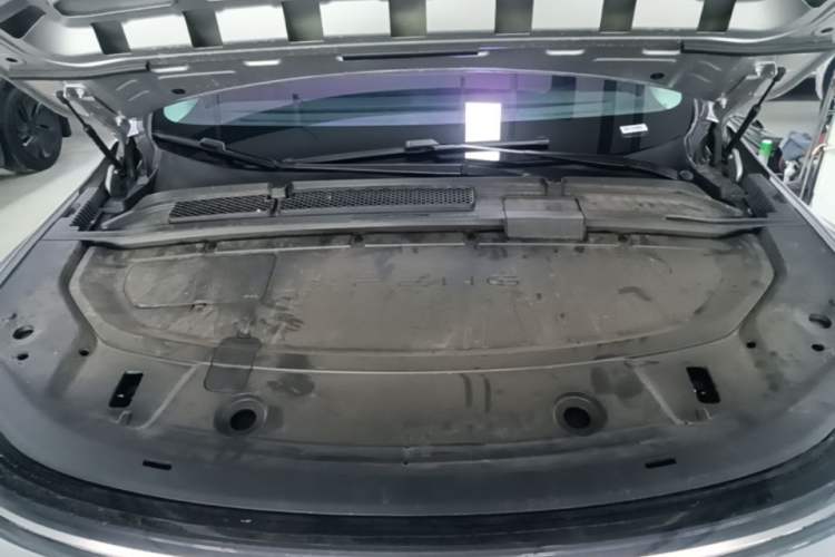 Used XPeng G6 2025 625 Long-Range Max Tech Edition Engine Bay