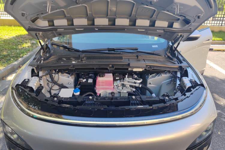 Used XPeng G6 2025 625 Long-Range Max Tech Edition Engine Bay