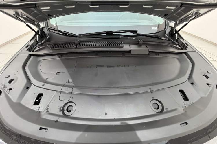 Used XPeng G6 2025 625 Long-Range Max Tech Edition Engine Bay