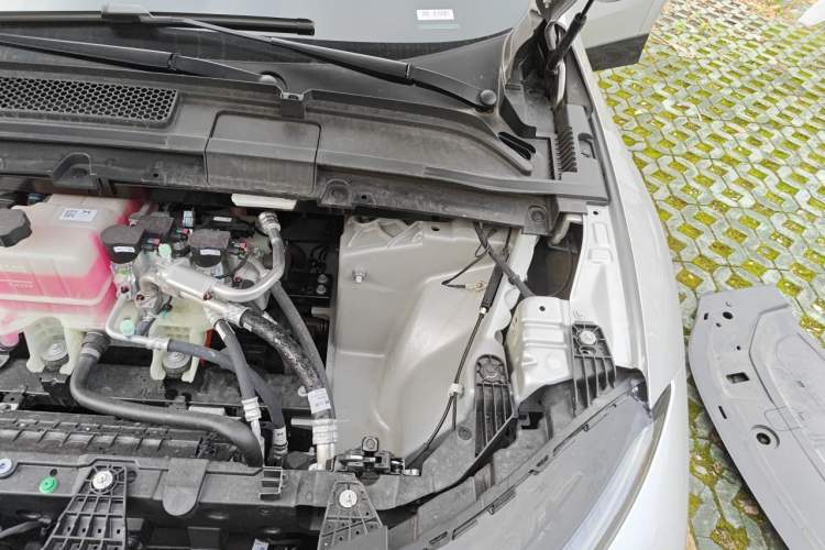 Used XPeng G6 2025 625 Long-Range Max Flagship Edition Engine Bay Left