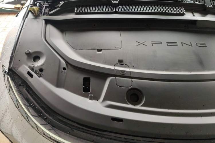 Used XPeng G6 2025 625 Long-Range Max Flagship Edition Engine Bay Right
