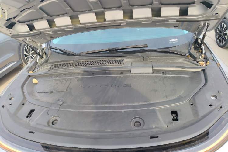 Used XPeng G6 2025 625 Long-Range Max Tech Edition Engine Bay