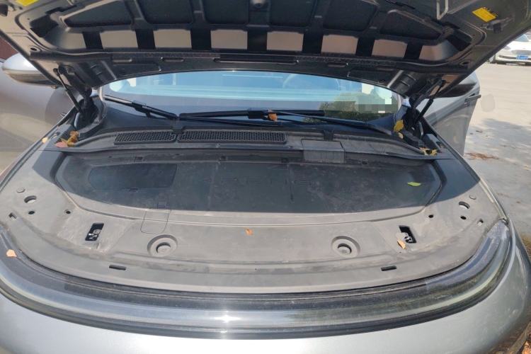 Used XPeng G6 2025 625 Long-Range Max Tech Edition Engine Bay
