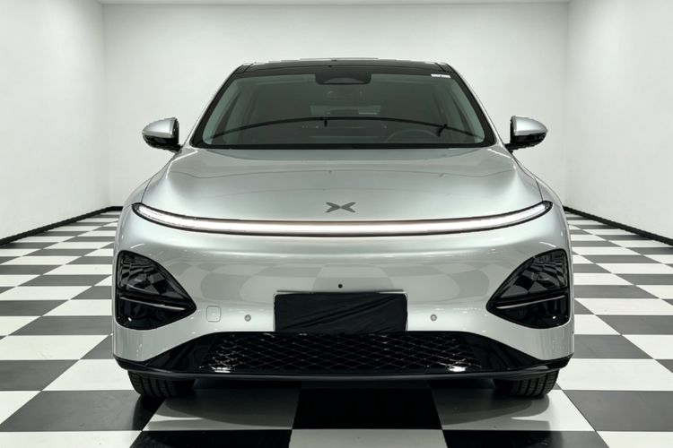 Used XPeng G6 2025 625 Long-Range Max Tech Edition Exterior 2