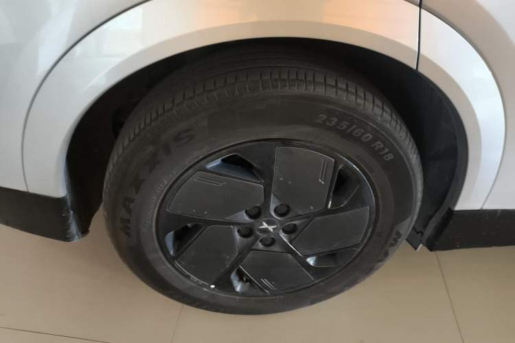 Used XPeng G6 2025 625 Long-Range Max Flagship Edition Exterior 5