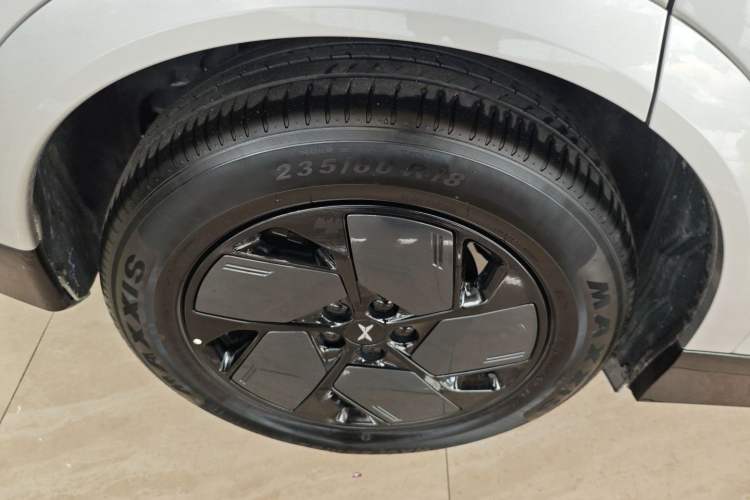 Used XPeng G6 2025 625 Long-Range Max Flagship Edition Exterior 5