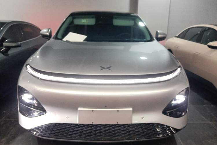 Used XPeng G6 2025 625 Long-Range Max Tech Edition Front