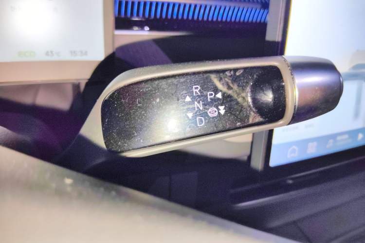 Used XPeng G6 2025 625 Long-Range Max Tech Edition Gear Lever