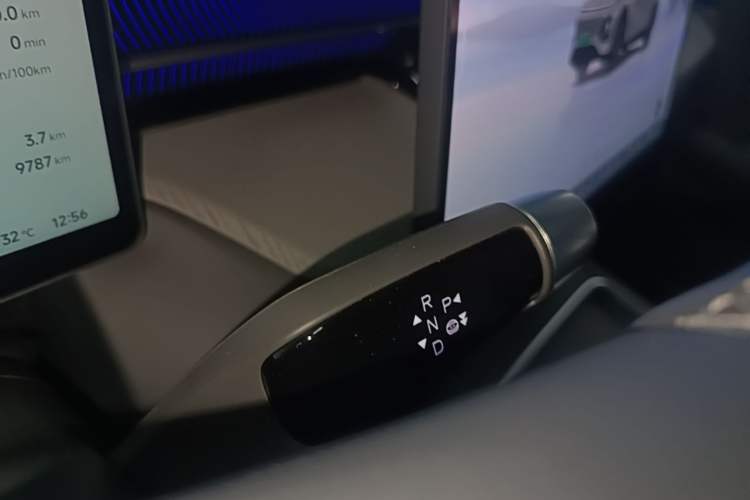Used XPeng G6 2025 625 Long-Range Max Flagship Edition Gear Lever