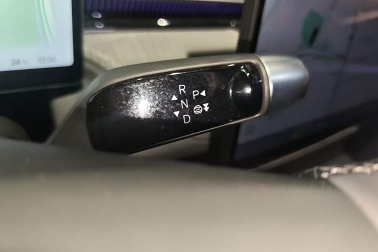Used XPeng G6 2025 625 Long-Range Max Flagship Edition Gear Lever