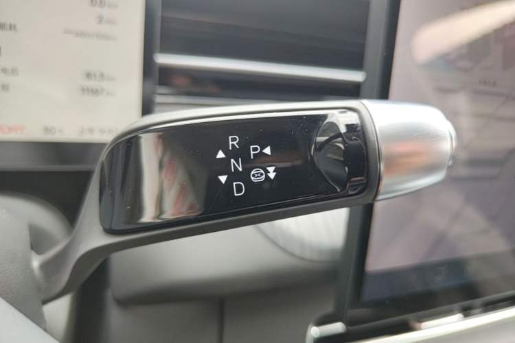Used XPeng G6 2025 625 Long-Range Max Flagship Edition Gear Lever