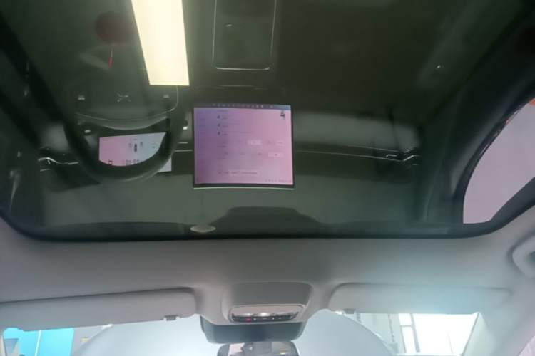 Used XPeng G6 2025 625 Long-Range Max Tech Edition Headliner