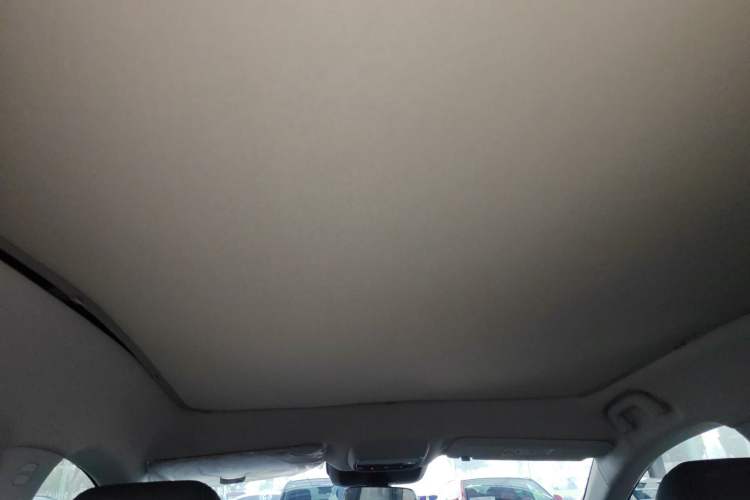 Used XPeng G6 2025 625 Long-Range Max Tech Edition Headliner