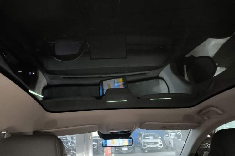 Used XPeng G6 2025 625 Long-Range Max Flagship Edition Headliner