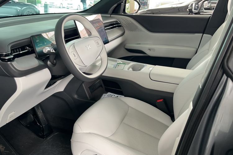 Used XPeng G6 2025 625 Long-Range Max Flagship Edition Interior 1