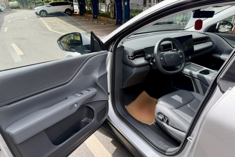 Used XPeng G6 2025 625 Long-Range Max Flagship Edition Interior 2