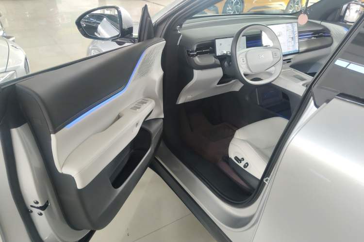 Used XPeng G6 2025 625 Long-Range Max Flagship Edition Interior 3