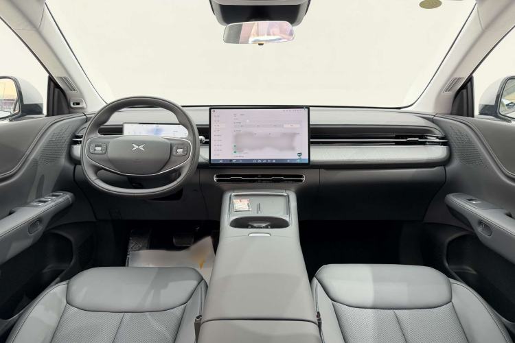 Used XPeng G6 2025 625 Long-Range Max Tech Edition Interior 3