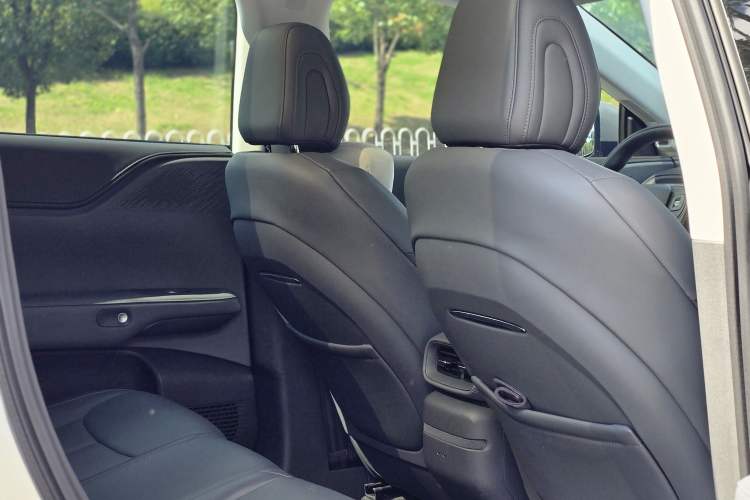 Used XPeng G6 2025 625 Long-Range Max Tech Edition Interior 3