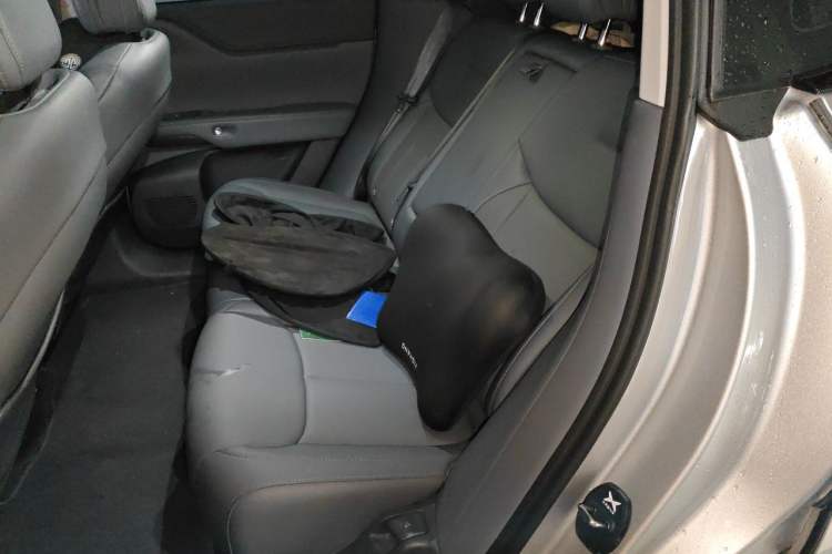 Used XPeng G6 2025 625 Long-Range Max Tech Edition Interior 4