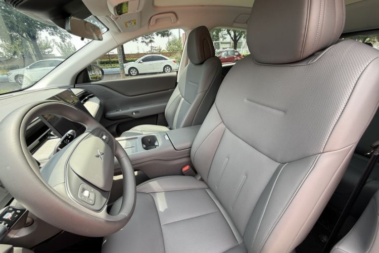 Used XPeng G6 2025 625 Long-Range Max Tech Edition Interior 6