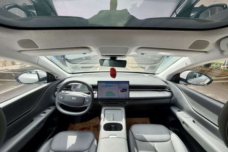 Used XPeng G6 2025 625 Long-Range Max Flagship Edition Interior 7