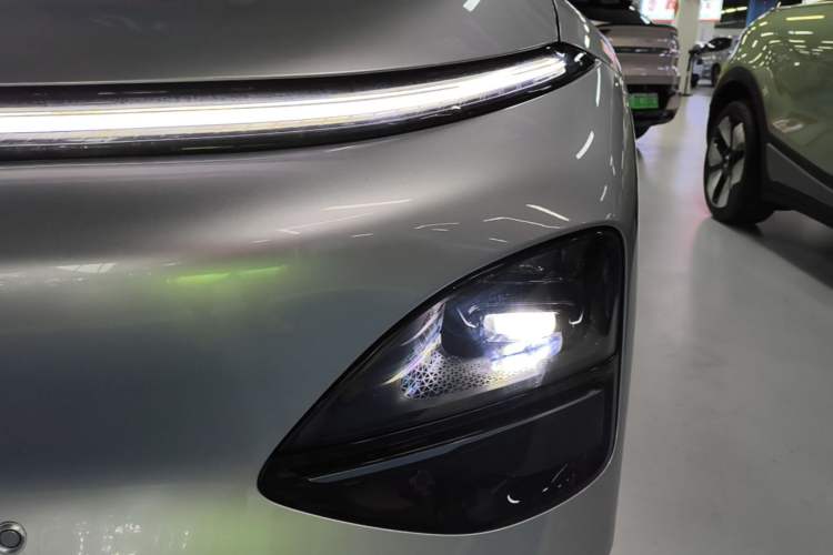 Used XPeng G6 2025 625 Long-Range Max Flagship Edition Left Front Headlight