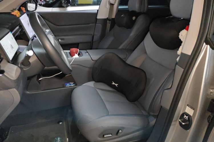 Used XPeng G6 2025 625 Long-Range Max Tech Edition Left Front Seat