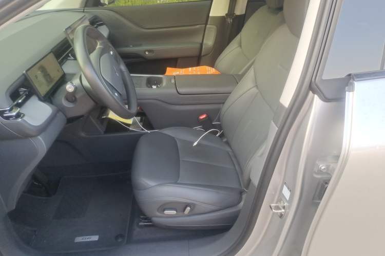 Used XPeng G6 2025 625 Long-Range Max Tech Edition Left Front Seat