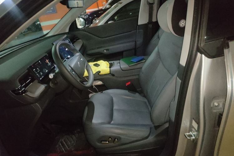 Used XPeng G6 2025 625 Long-Range Max Flagship Edition Left Front Seat