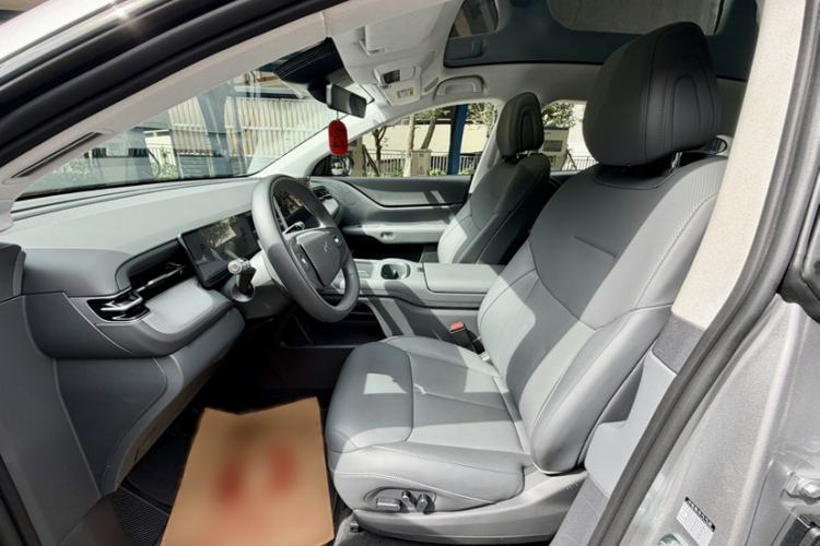 Used XPeng G6 2025 625 Long-Range Max Flagship Edition Left Front Seat