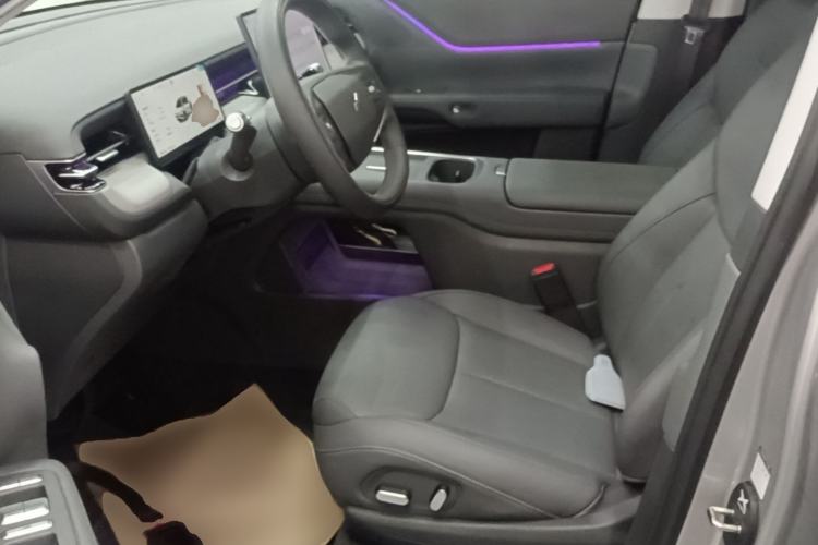 Used XPeng G6 2025 625 Long-Range Max Tech Edition Left Front Seat