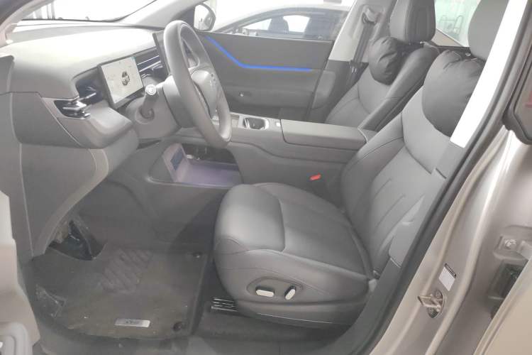 Used XPeng G6 2025 625 Long-Range Max Tech Edition Left Front Seat