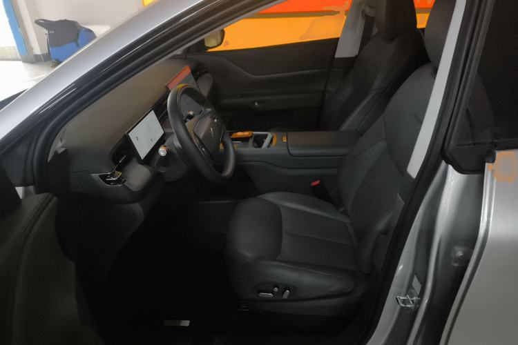 Used XPeng G6 2025 625 Long-Range Max Flagship Edition Left Front Seat