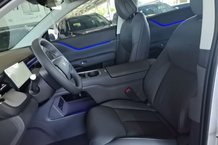 Used XPeng G6 2025 625 Long-Range Max Tech Edition Left Front Seat