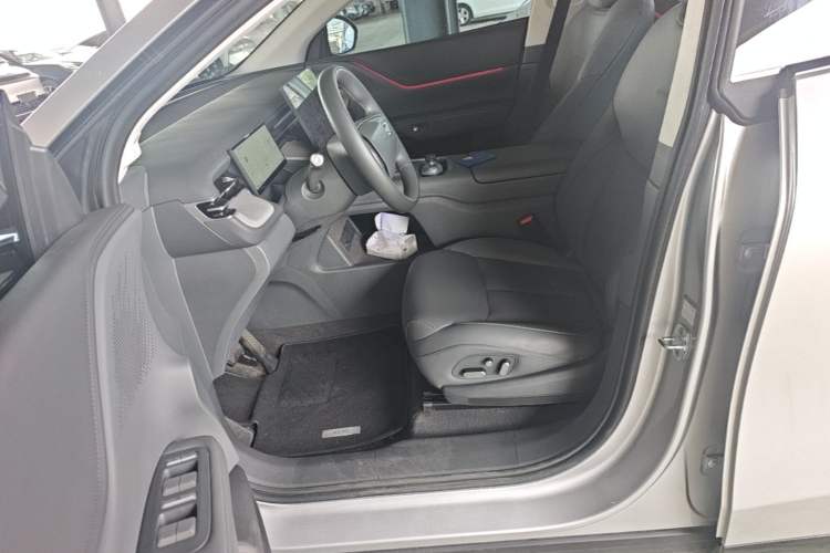 Used XPeng G6 2025 625 Long-Range Max Flagship Edition Left Front Seat
