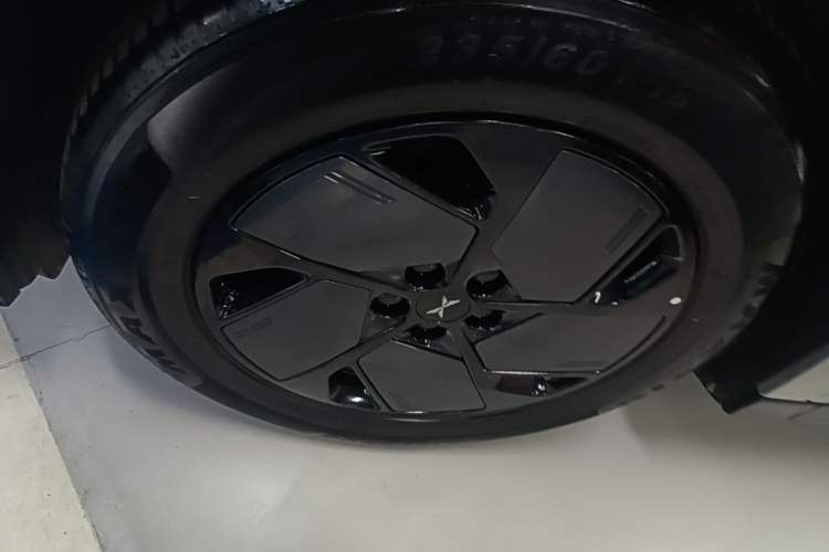 Used XPeng G6 2025 625 Long-Range Max Flagship Edition Left Front Wheel Hub