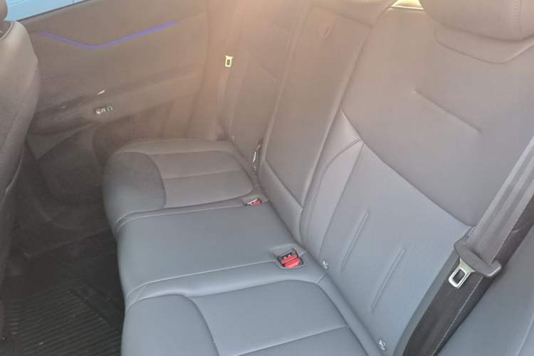 Used XPeng G6 2025 625 Long-Range Max Tech Edition Left Rear Seat