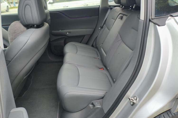 Used XPeng G6 2025 625 Long-Range Max Tech Edition Left Rear Seat
