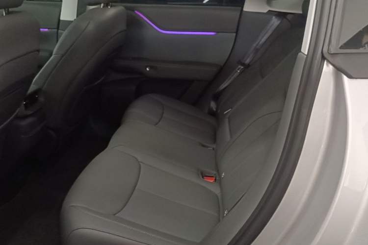 Used XPeng G6 2025 625 Long-Range Max Tech Edition Left Rear Seat