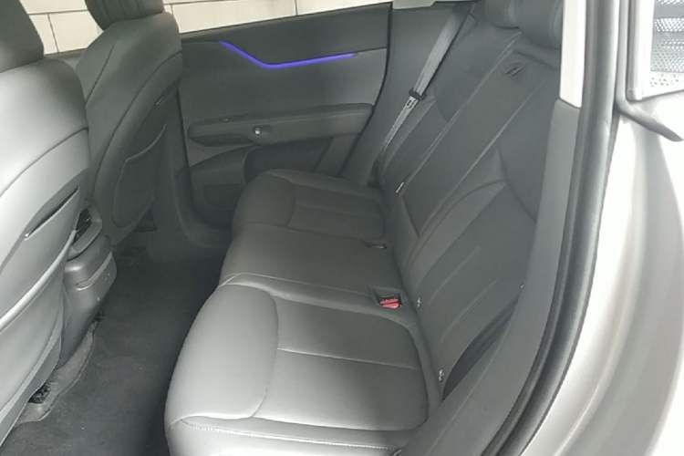 Used XPeng G6 2025 625 Long-Range Max Flagship Edition Left Rear Seat