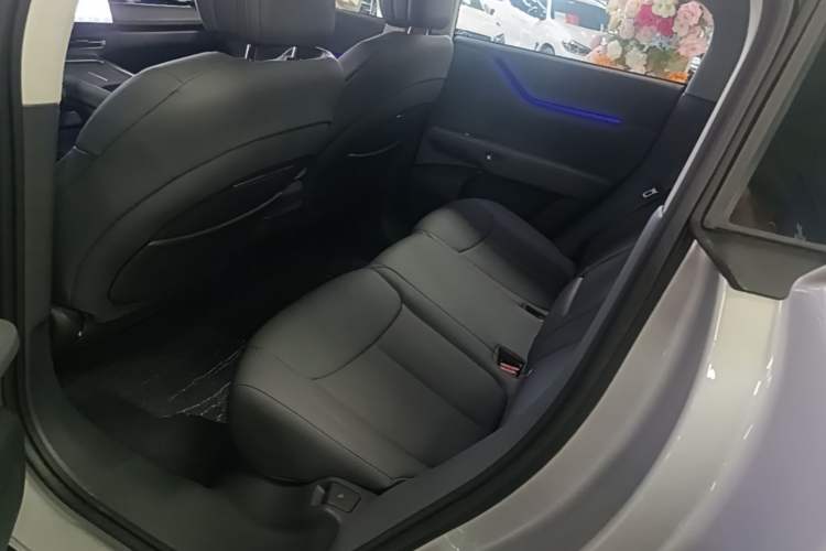 Used XPeng G6 2025 625 Long-Range Max Flagship Edition Left Rear Seat