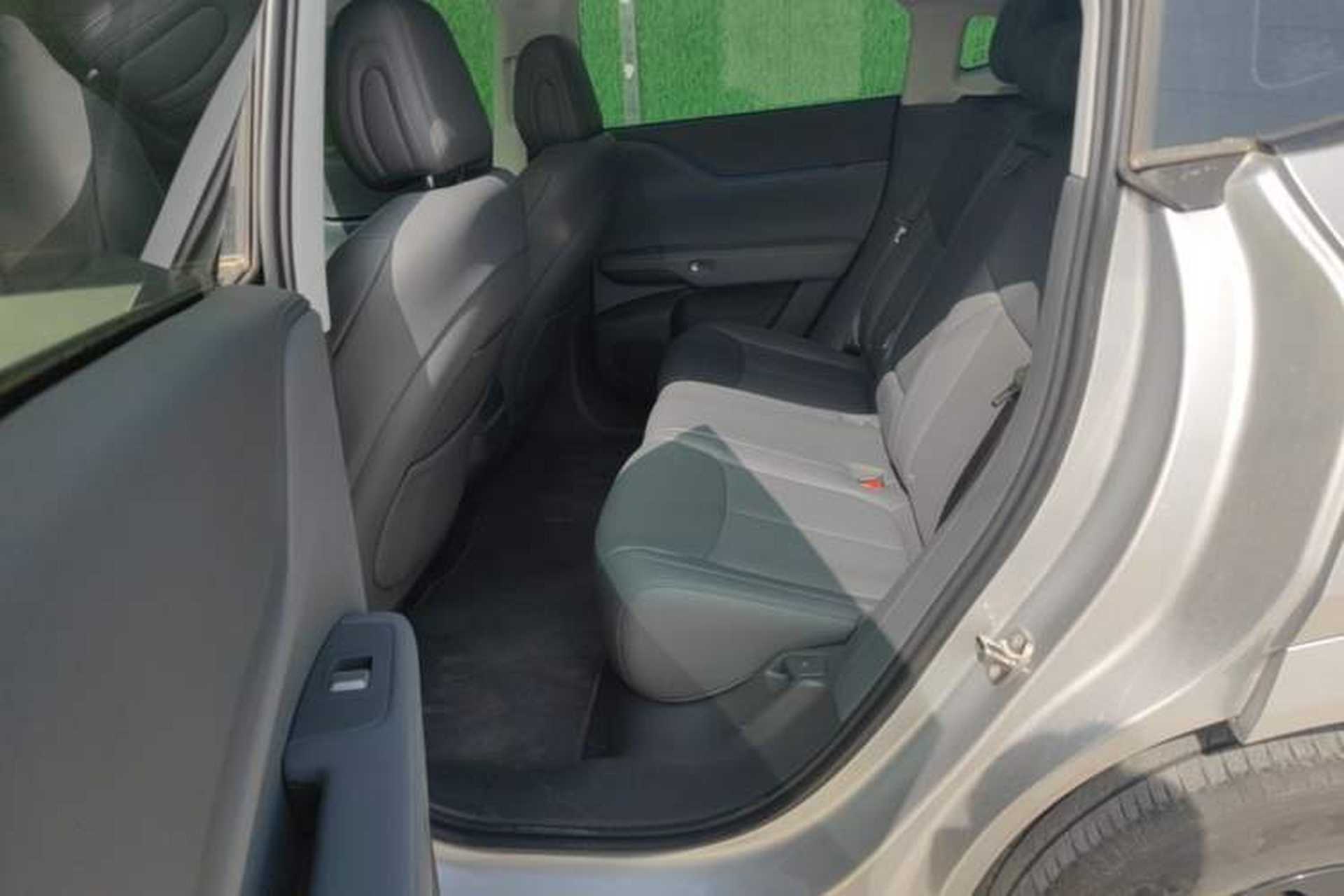 Used XPeng G6 2025 625 Long-Range Max Tech Edition Left Rear Seat