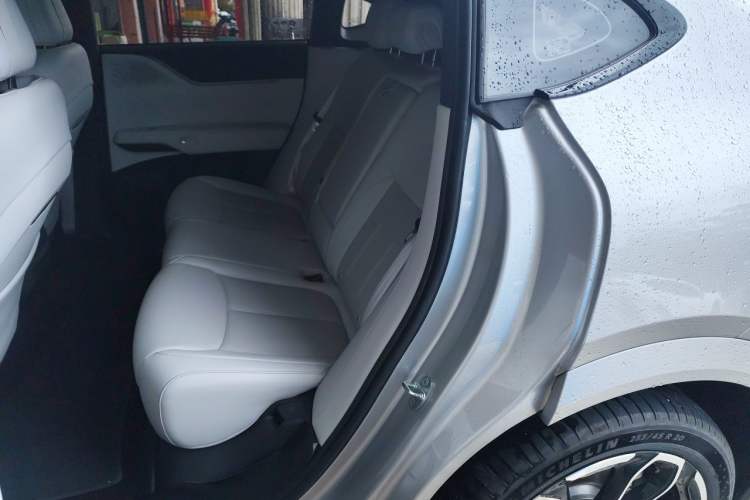 Used XPeng G6 2025 625 Long-Range Max Flagship Edition Left Rear Seat