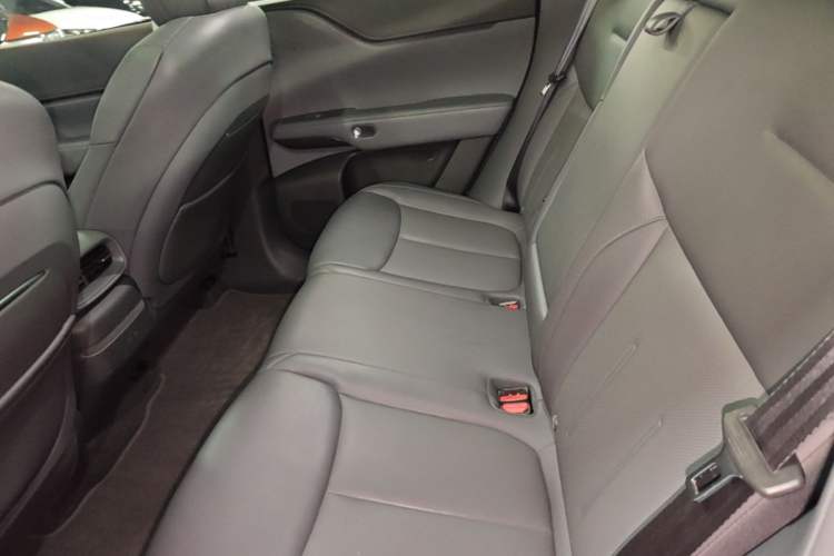 Used XPeng G6 2025 625 Long-Range Max Tech Edition Left Rear Seat