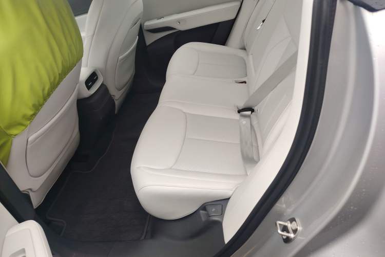 Used XPeng G6 2025 625 Long-Range Max Tech Edition Left Rear Seat